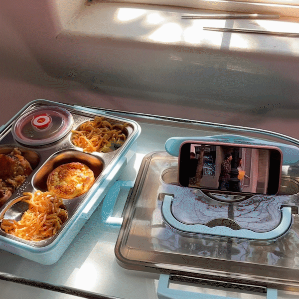 Bento Box with Hydrothermal Technology and Premium Accessories .